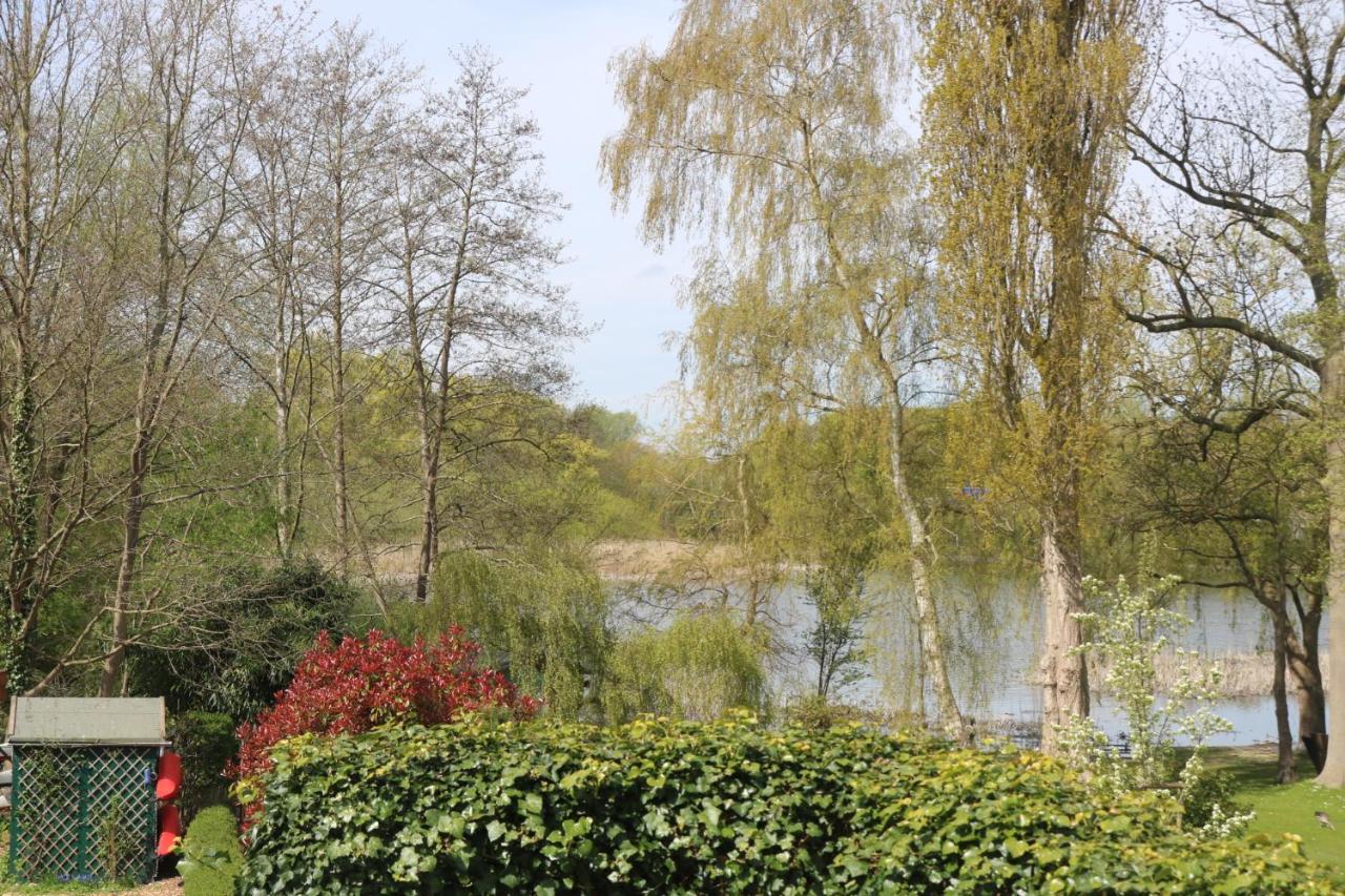 Ferienwohnungen Am Schwanensee Plön Екстериор снимка